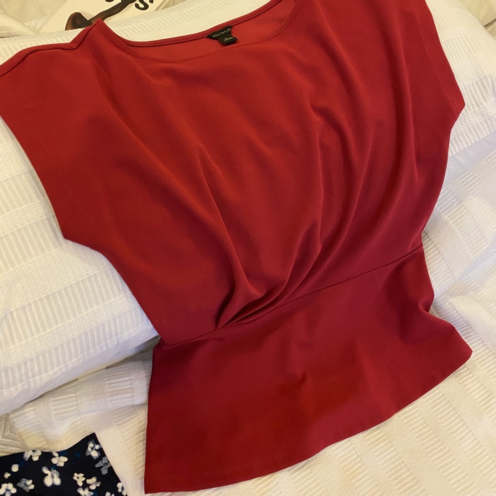Beautiful Ann Taylor peplum top rose